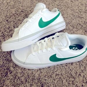 Brand new, but without the tags, never worn, size women’s 10.5